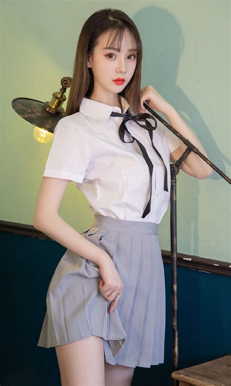 “我在美国卖奶茶，一杯60元，一年营收超5亿”